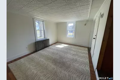 4 Pleasant Street, East Windsor, CT 06088 - Photo 9