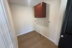 4 Pleasant St, East Windsor, CT 06088 - Photo 7