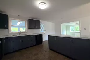 18 Old S Cv Rd, Old Saybrook, CT 06475 - Photo 9
