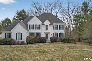 5 Fenwick Dr, Avon, CT 06001 - Photo 1