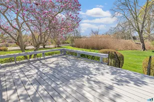 364 Beach Rd, Fairfield, CT 06824 - Photo 9