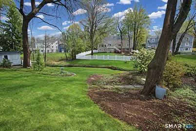 22 Trotwood Drive, West Hartford, CT 06117 - Photo 9