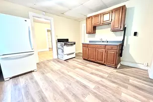 1019 W Main St, Waterbury, CT 06708 - Photo 3