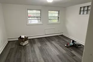 8 Burnham St, Plymouth, CT 06786 - Photo 9