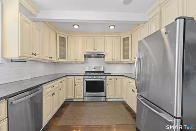 125 Oaklawn Avenue, Stamford, CT 06905 - Photo 9