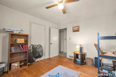 30 Parklawn Drive, Waterbury, CT 06708 - Photo 11