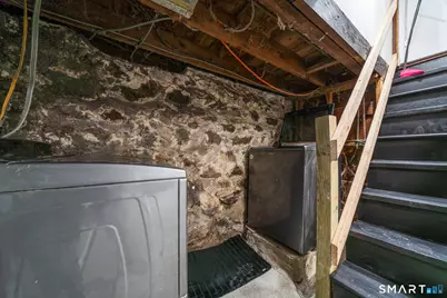 99 Essex Avenue, Waterbury, CT 06704 - Photo 33