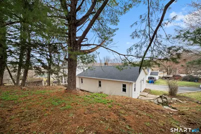 99 Essex Avenue, Waterbury, CT 06704 - Photo 13