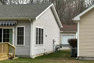 3 Arrowhead Dr, Norwich, CT 06360 - Photo 7