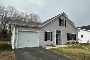 3 Arrowhead Dr, Norwich, CT 06360 - Photo 3