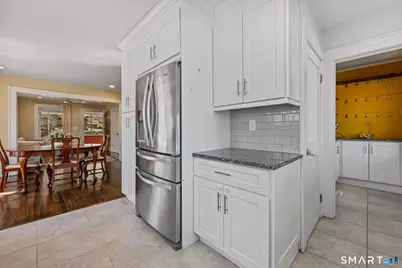 105 Knickerbocker Avenue, Stamford, CT 06907 - Photo 13