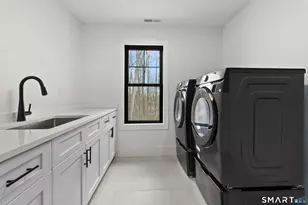 8 Holly Ln, Newtown, CT 06482 - Photo 27