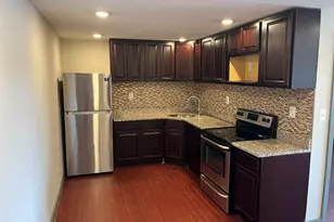 32 Cook Ave, Meriden, CT 06451 - Photo 3