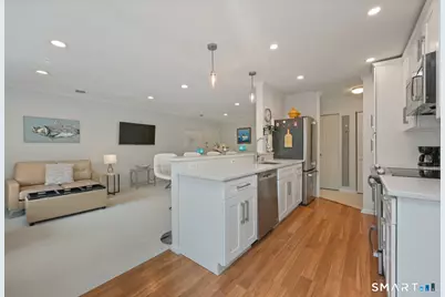 195 Southport Woods Drive #195, Fairfield, CT 06890 - Photo 11