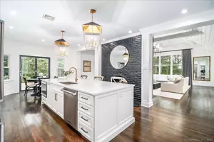 13 Old Castle Dr, Newtown, CT 06470 - Photo 5