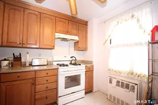 71 Strawberry Hill Ave, Stamford, CT 06902 - Photo 11