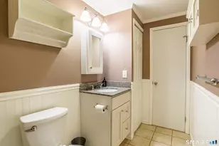 23 Happy Hollow Cir, Stratford, CT 06614 - Photo 11