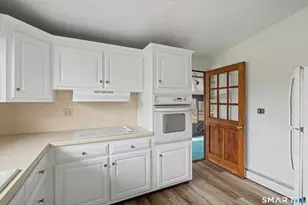 33 Briarwood Dr, Old Saybrook, CT 06475 - Photo 15