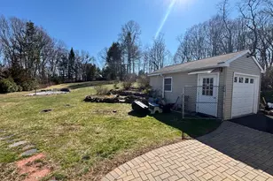 394 Clintonville Rd, North Haven, CT 06473 - Photo 3