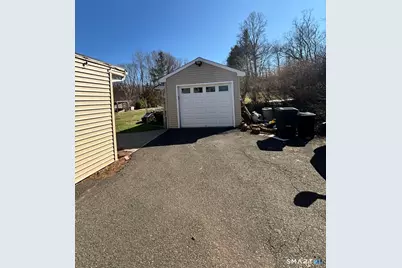 394 Clintonville Road, North Haven, CT 06473 - Photo 11