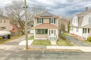 19 Waller Ct, New London, CT 06320 - Photo 1