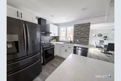 9 Cobblers Lane, Norwalk, CT 06851 - Photo 3