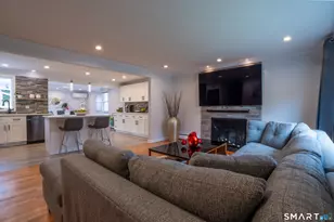 9 Cobblers Ln, Norwalk, CT 06851 - Photo 5