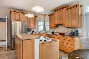 205 Blue Hills Trail, Glastonbury, CT 06033 - Photo 5