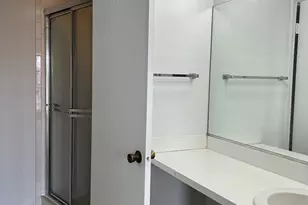 90 Kane St, West Hartford, CT 06119 - Photo 5