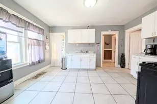 905 Cooke St, Waterbury, CT 06704 - Photo 15