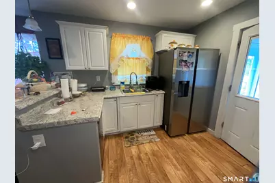 59 Oakland Street, Stratford, CT 06615 - Photo 5