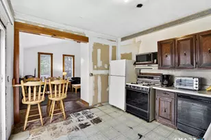 4 Springdale Ct, Norwalk, CT 06850 - Photo 3