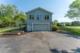 25 Mohegan Dr, Griswold, CT 06351 - Photo 9