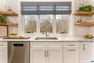 4B Turkey Roost Rd, Newtown, CT 06482 - Photo 5