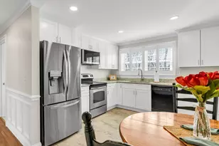 280 East Main St, Clinton, CT 06413 - Photo 1