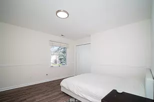 81 Old Stratfield Rd, Fairfield, CT 06825 - Photo 21