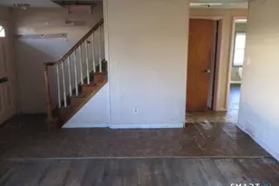 71 Broad St, Meriden, CT 06450 - Photo 5