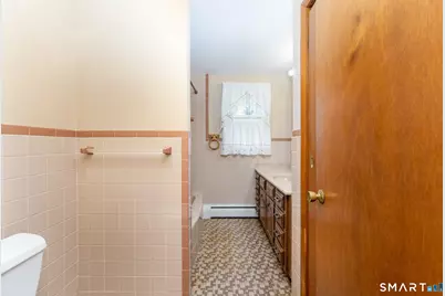 211 Brook Street, New Britain, CT 06051 - Photo 29