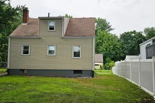 98 E Burnham St, Bloomfield, CT 06002 - Photo 17