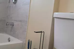 98 E Burnham St, Bloomfield, CT 06002 - Photo 11