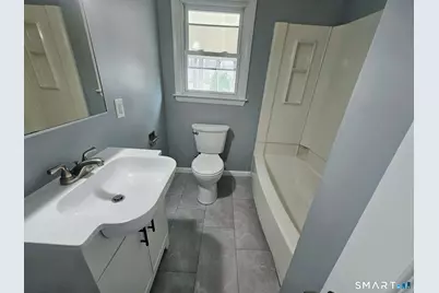 104 Hollywood Avenue, Hartford, CT 06110 - Photo 11