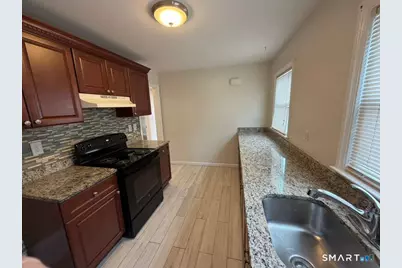 279 Clermont Avenue #2nd Fl., Bridgeport, CT 06610 - Photo 5