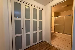 239 Farmington Ave, Hartford, CT 06105 - Photo 13