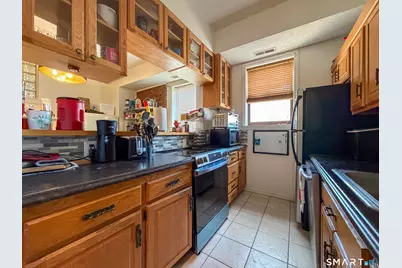 239 Farmington Avenue #B, Hartford, CT 06105 - Photo 3