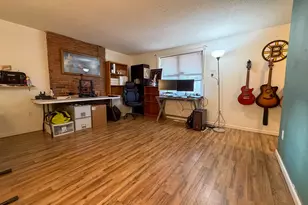 239 Farmington Ave, Hartford, CT 06105 - Photo 11