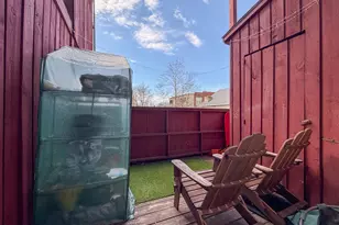 239 Farmington Ave, Hartford, CT 06105 - Photo 15