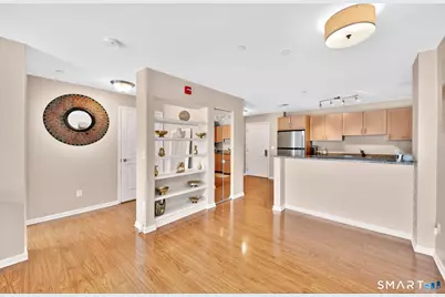 26 Schoolhouse Drive #209, West Hartford, CT 06110 - Photo 9