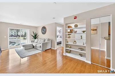 26 Schoolhouse Drive #209, West Hartford, CT 06110 - Photo 7