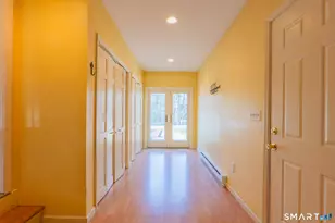 9 Pleasant St, Bethel, CT 06801 - Photo 5