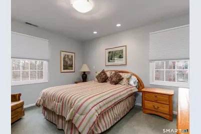 3 Lancelot Way, Hamden, CT 06518 - Photo 29